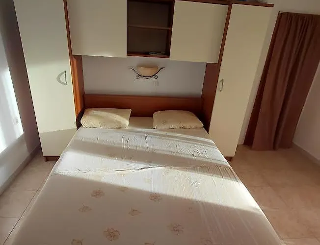 Kuca Za Odmor Stipe Pag Town