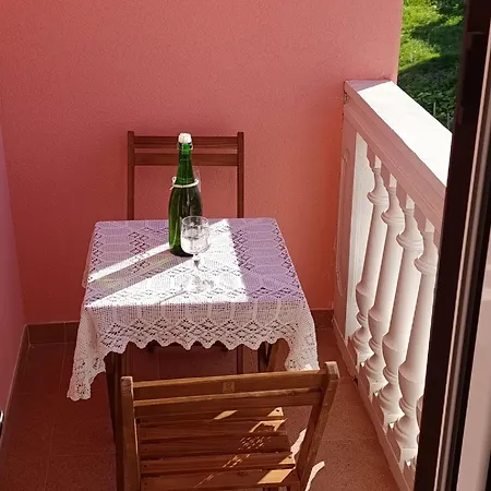 Kuca Za Odmor Stipe Pag Town